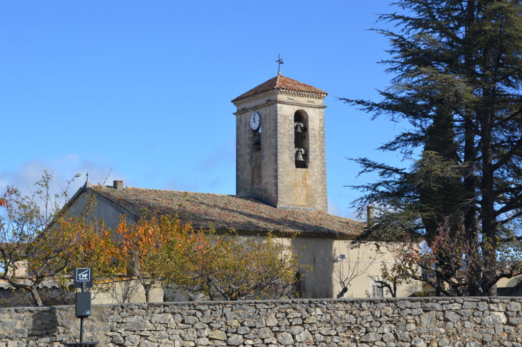 l'église de revest du bion